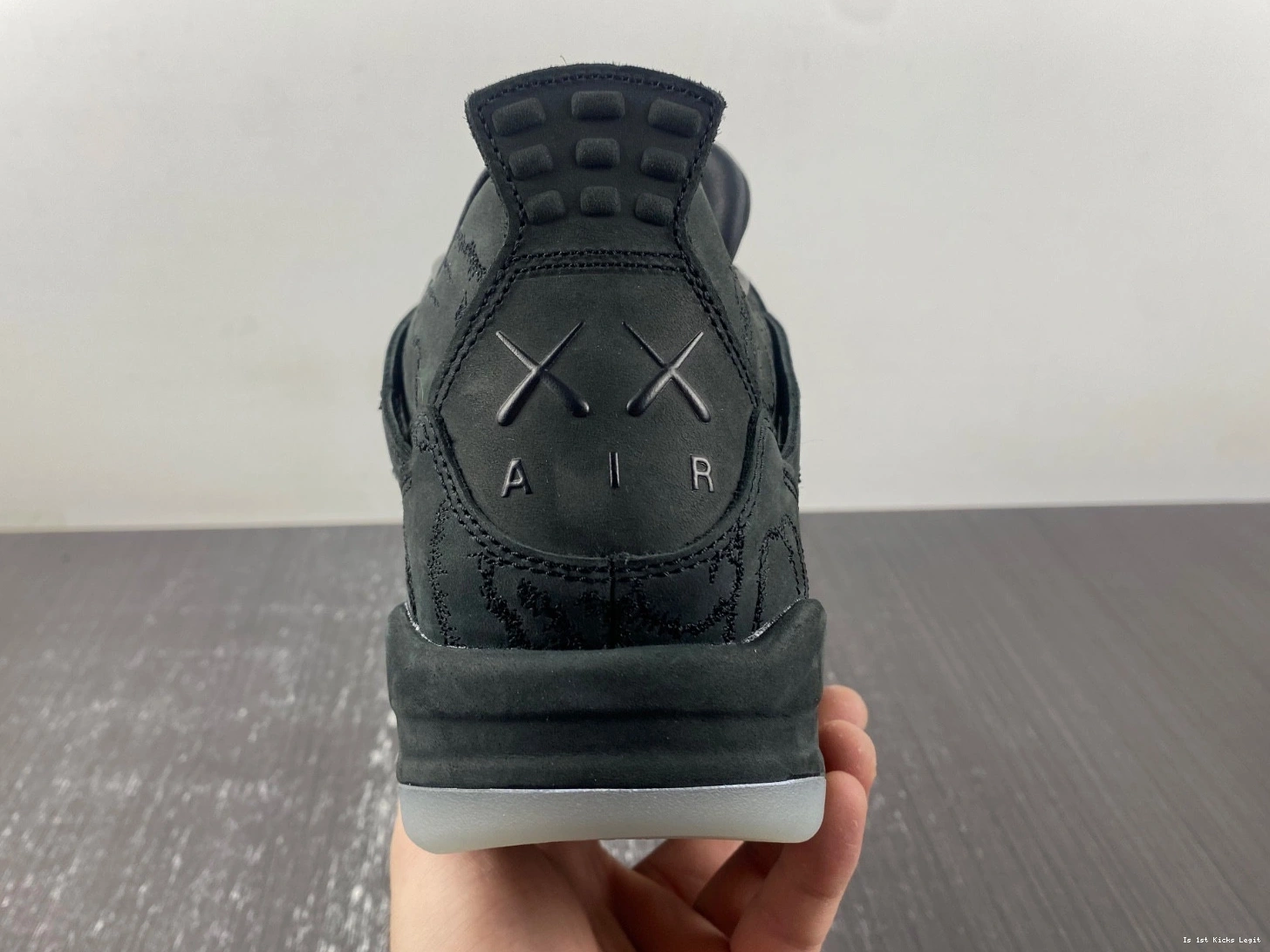 930155 'Black' Retro Air 001 KAWS 4 Jordan x - 0929